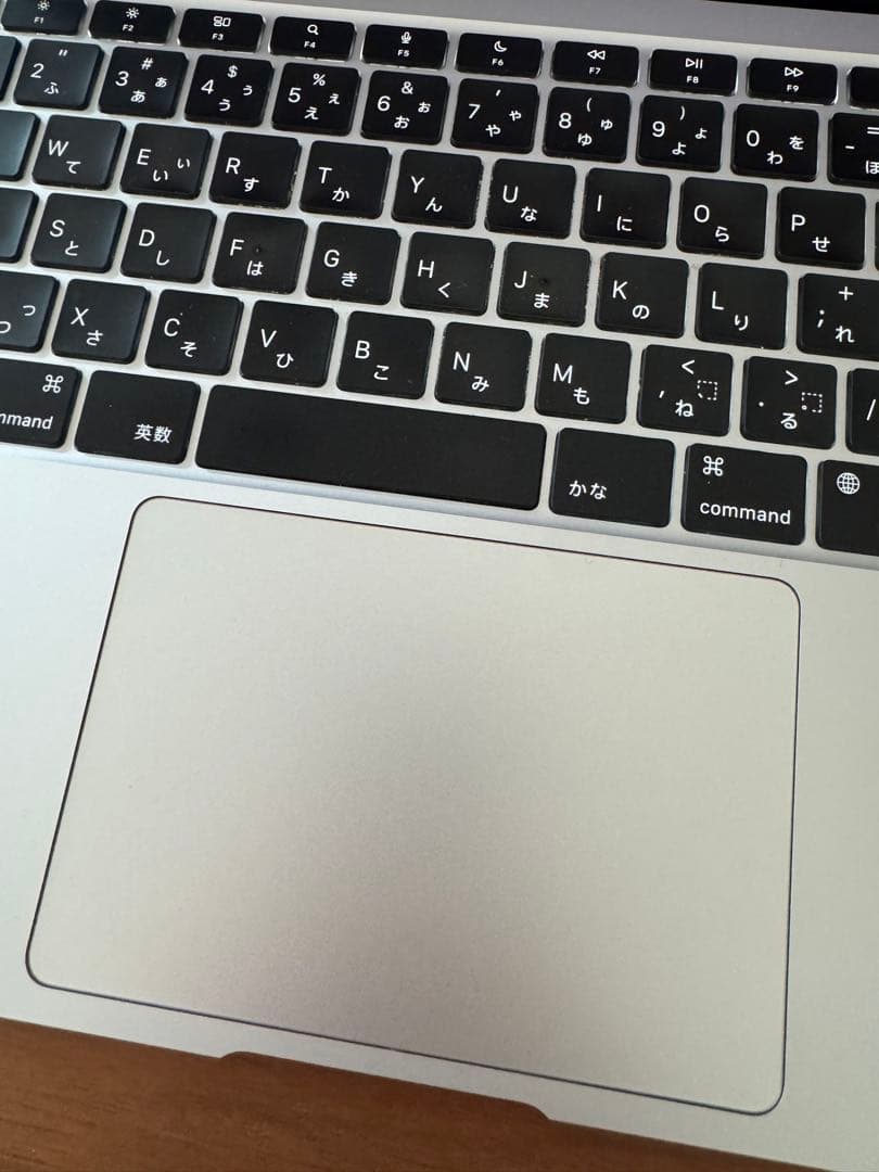 【ゆみ】MacBook Air 13.3インチ M1 8GB 512GB