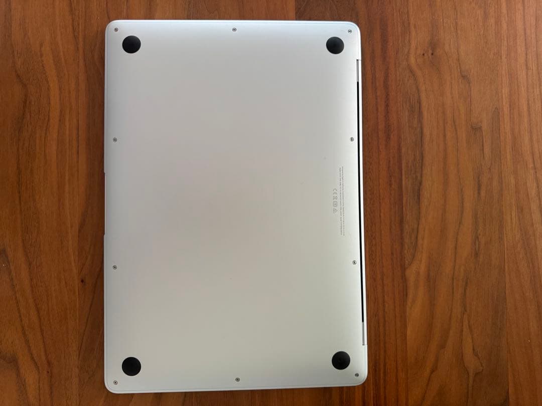 【ゆみ】MacBook Air 13.3インチ M1 8GB 512GB