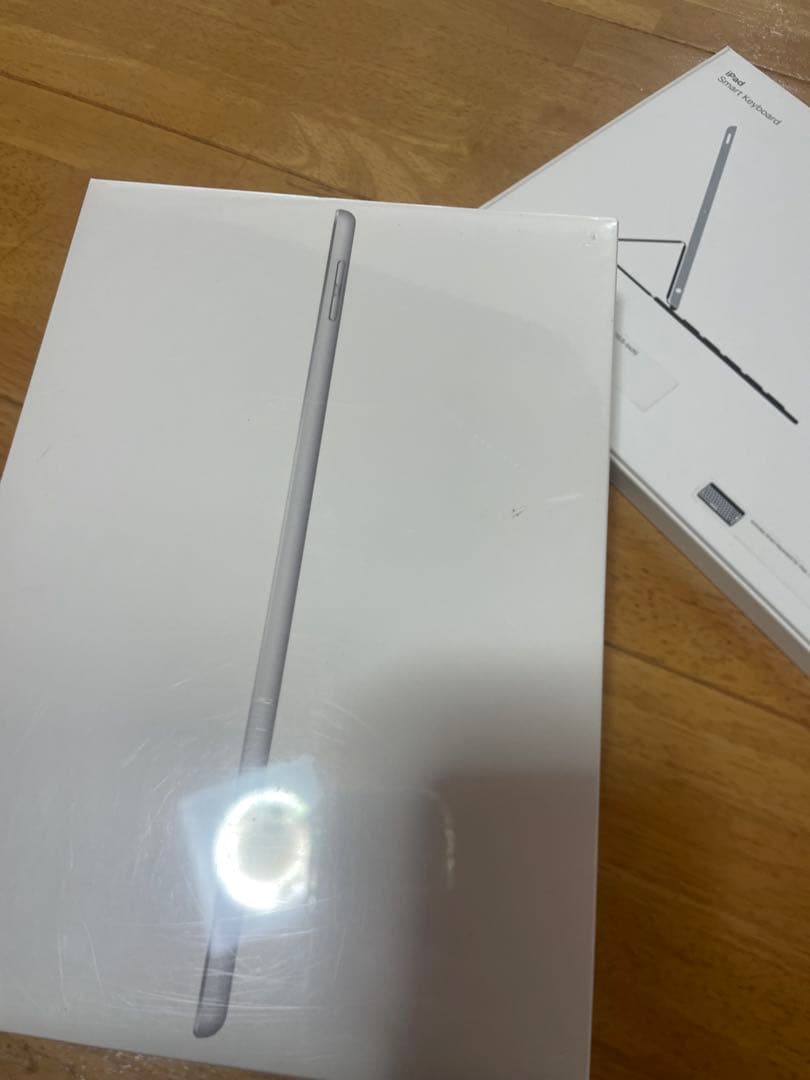 iPad本体 シルバー Smart Keyboardセット