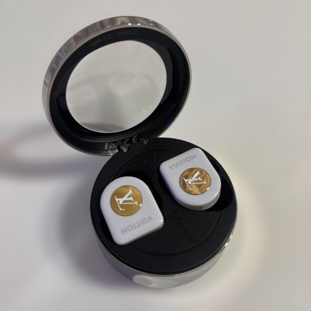 LOUISVUITTON ルイヴィトン ワイヤレスイヤホン モノグラム 白