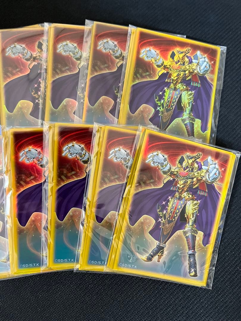 【値下げ】【未開封】黄金卿エルドリッチ　スリーブ100枚　カードプロテクター