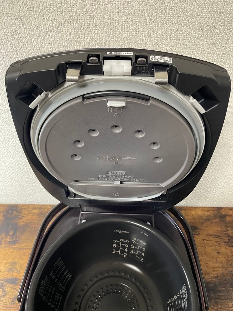 HITACHI RZ-TS183M 炊飯器 ルビーレッド