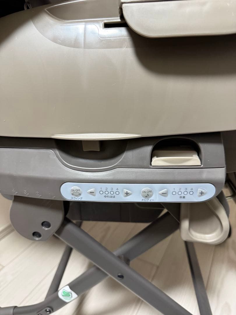 Combi ネムリラ(コードレス、オートスイング) ※ダッコシートプレミア付き