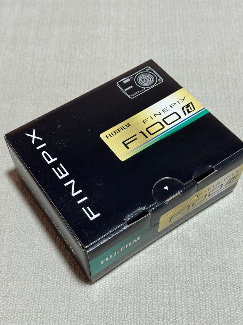 超レアFUJIFILM F100fd完全未使用新品入手困難早い者勝ち