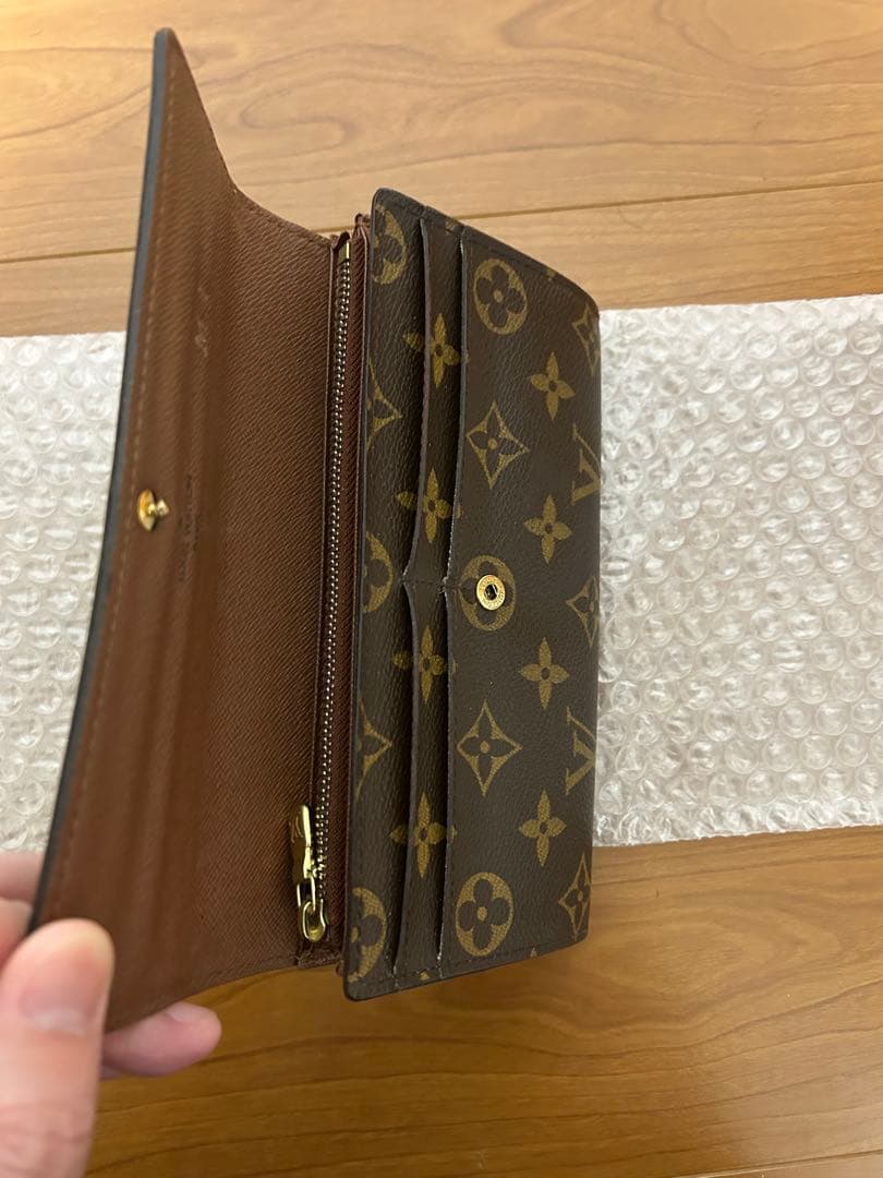ルイヴィトン　LOUIS VUITTON 長財布