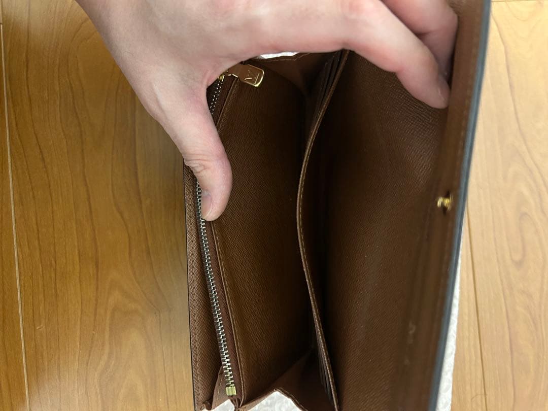 ルイヴィトン　LOUIS VUITTON 長財布