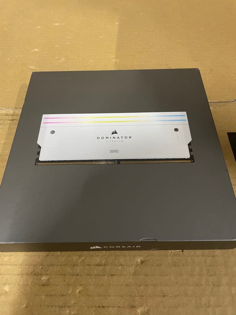 CORSAIR DDR5-7200MHz PC用メモリ　 [16GB×2枚]