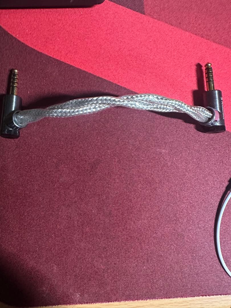 イヤホン ESSENCE AUDIO emotion