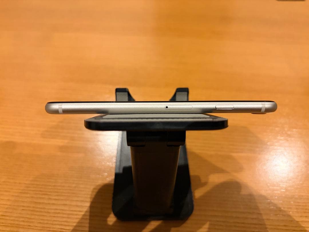 iPhone SE (第3世代) 256GB ホワイト 本体