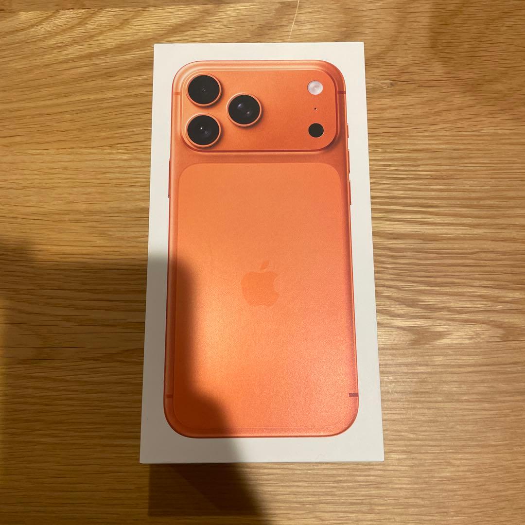 iPhone17Pro Max（Cosmic Orange・512GB）