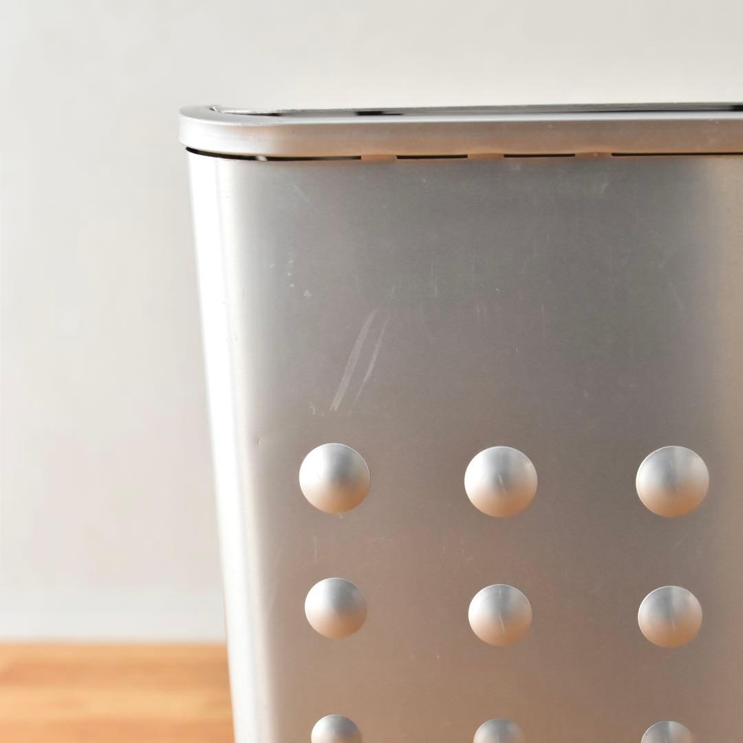 ギリシャ　アルミニウム　Mast ダストボックス