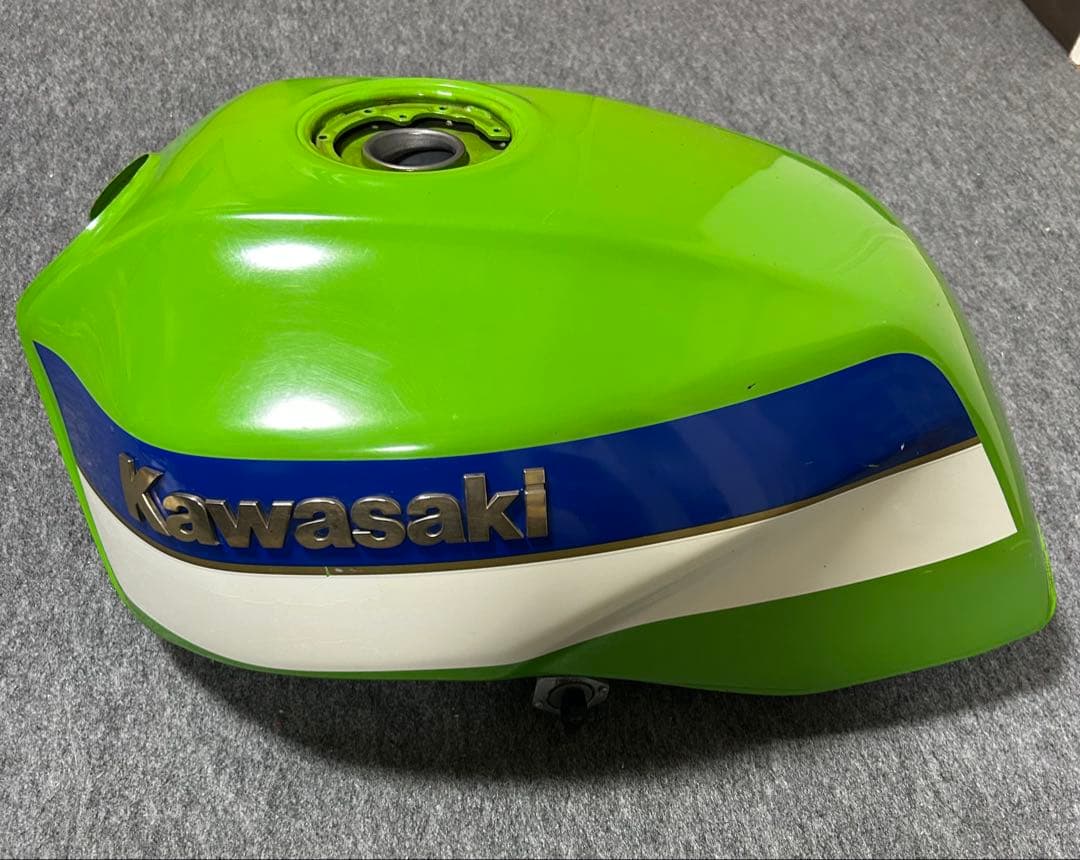 Kawasaki ZRX1100 ガソリンタンク