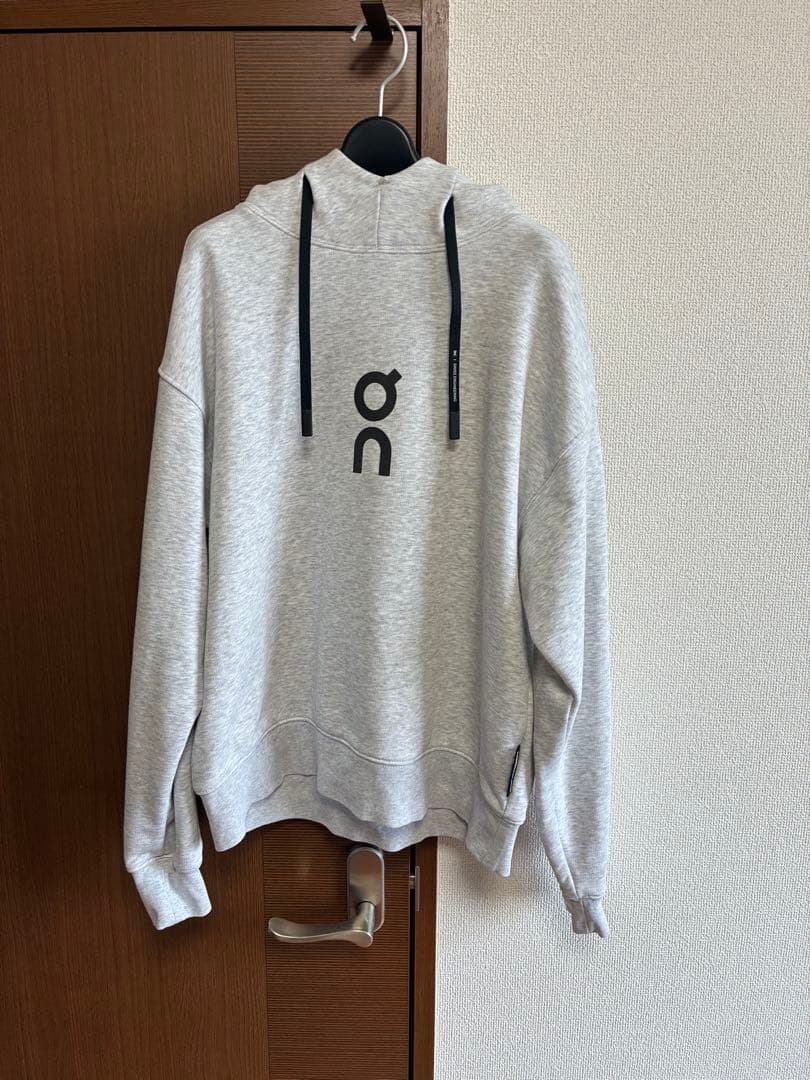 on Club Hoodie レディース　S