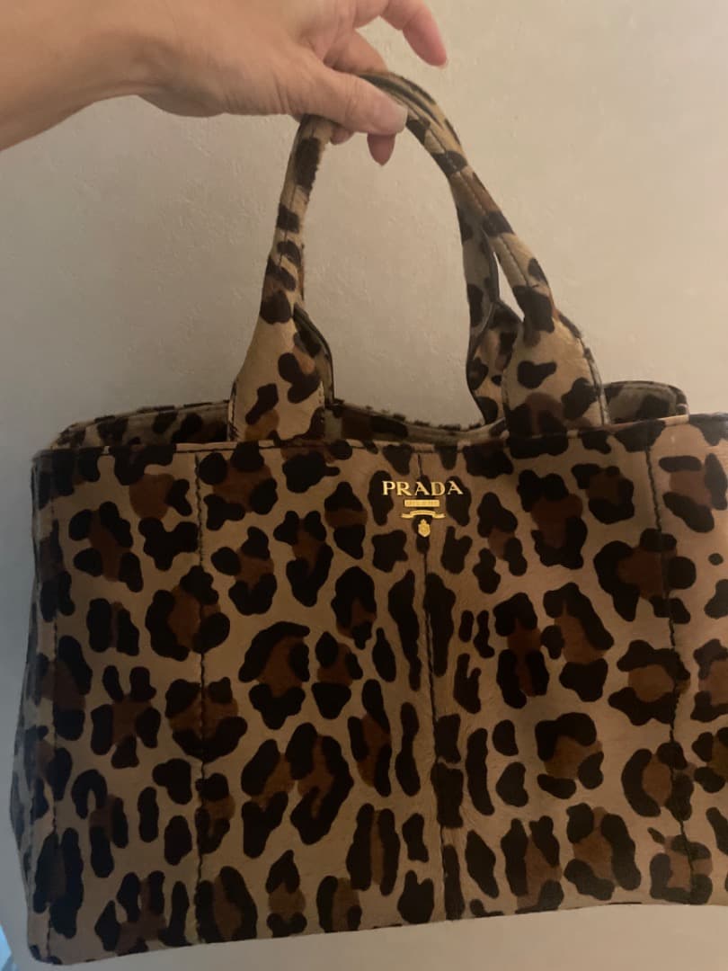 未使用　PRADA ヒョウ柄 トートバッグ