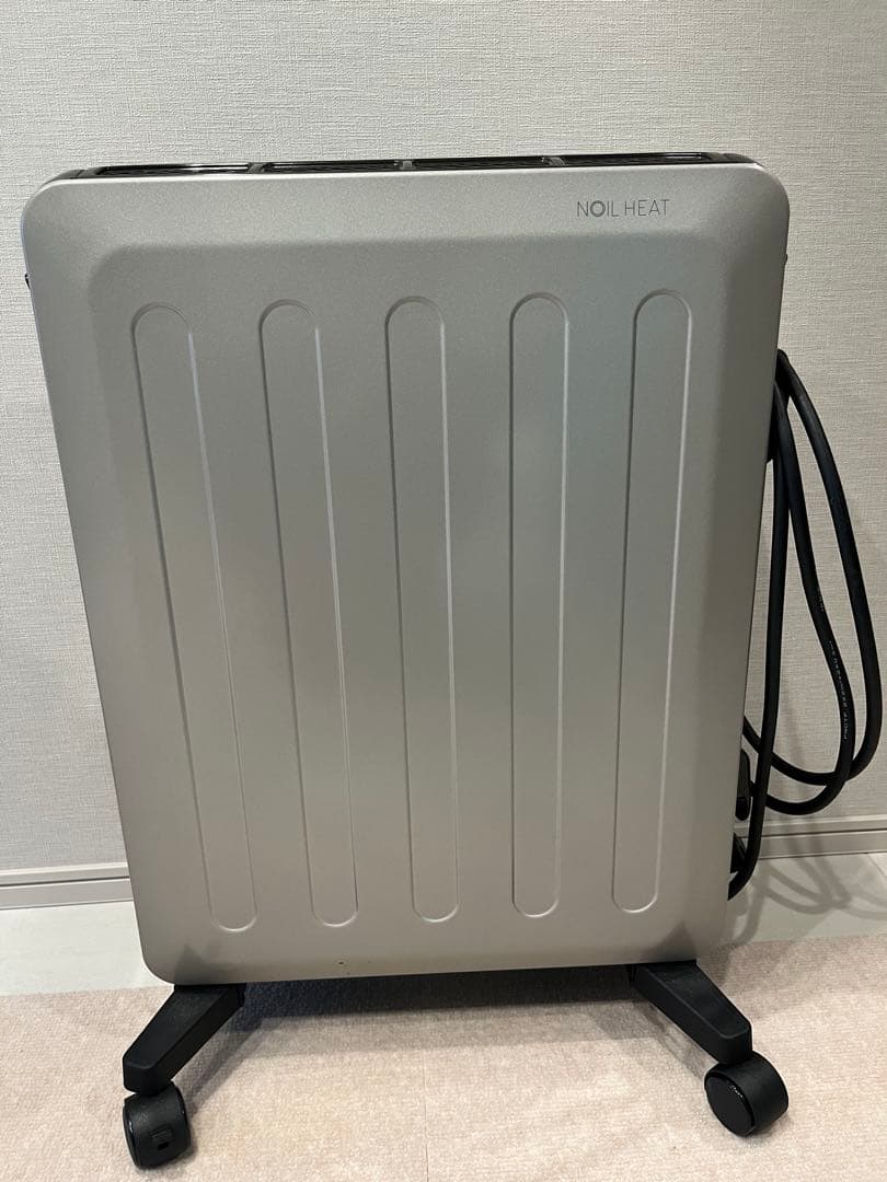 CORONAオイルレスヒーター 2023年製