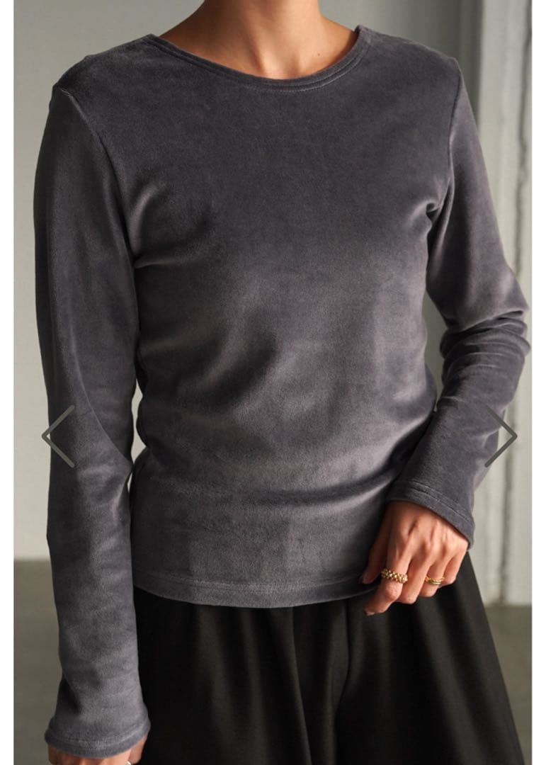 12月31までお値下げ　Back Open Velours Tops