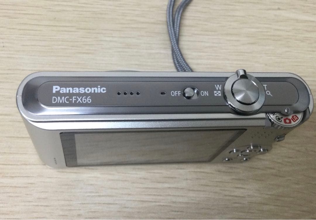 Panasonic LUMIX コンパクトデジタルカメラ DMC-FX66