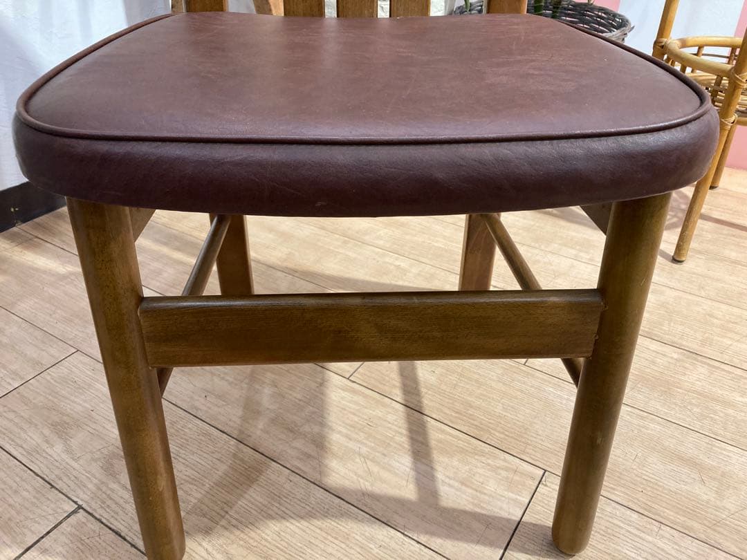 カリモク家具　ダイニングチェア　２脚セット