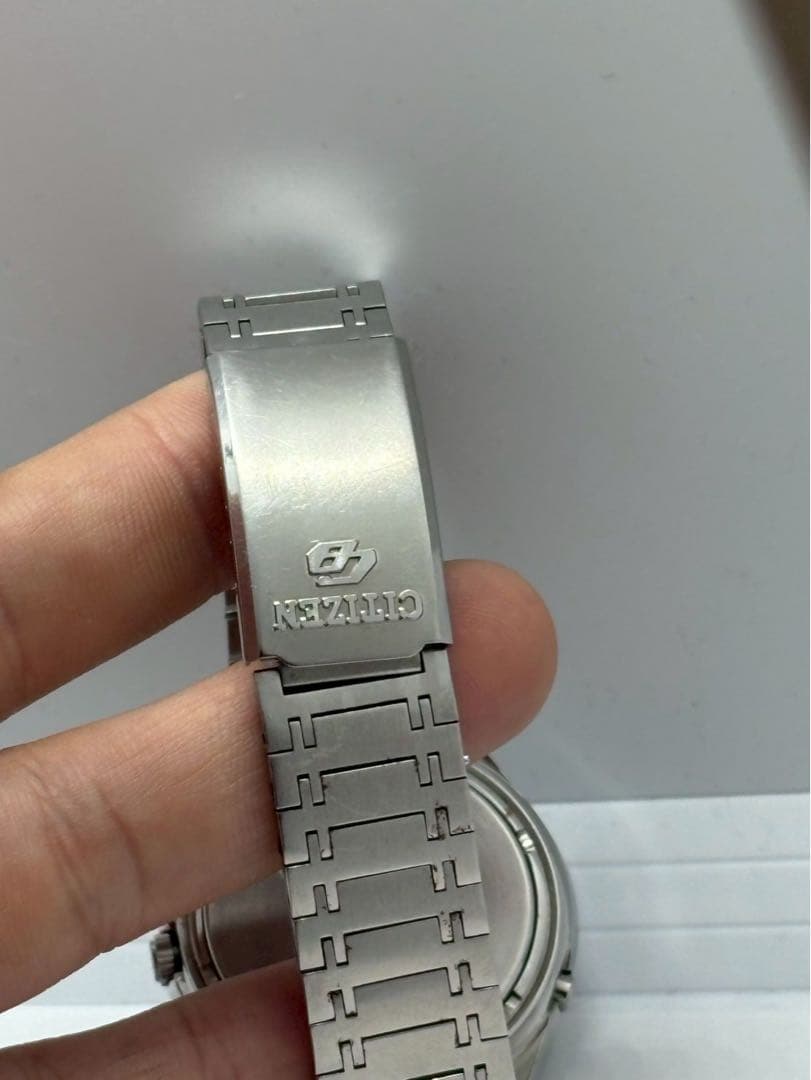 CITIZEN CRYSTRON LC 4-095616 デジタル腕時計