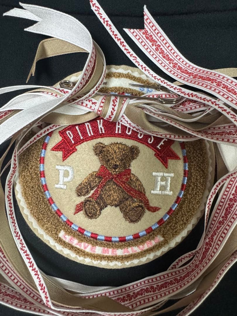 ピンクハウス ワッペン くま刺繍 リボンブローチ