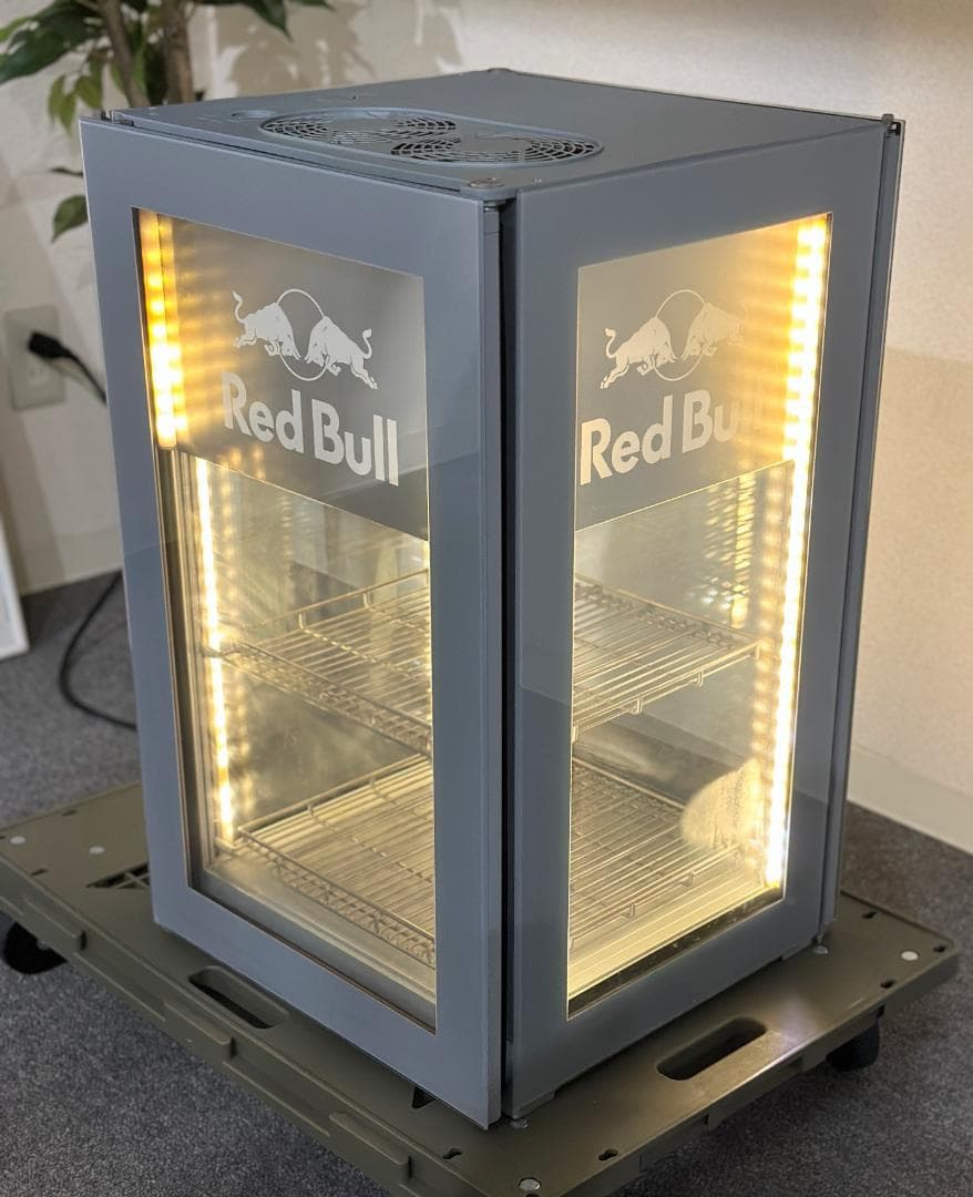 レア！非売品■レッドブル■冷蔵ショーケース　冷蔵庫　LEDライト付き　やや訳アリ
