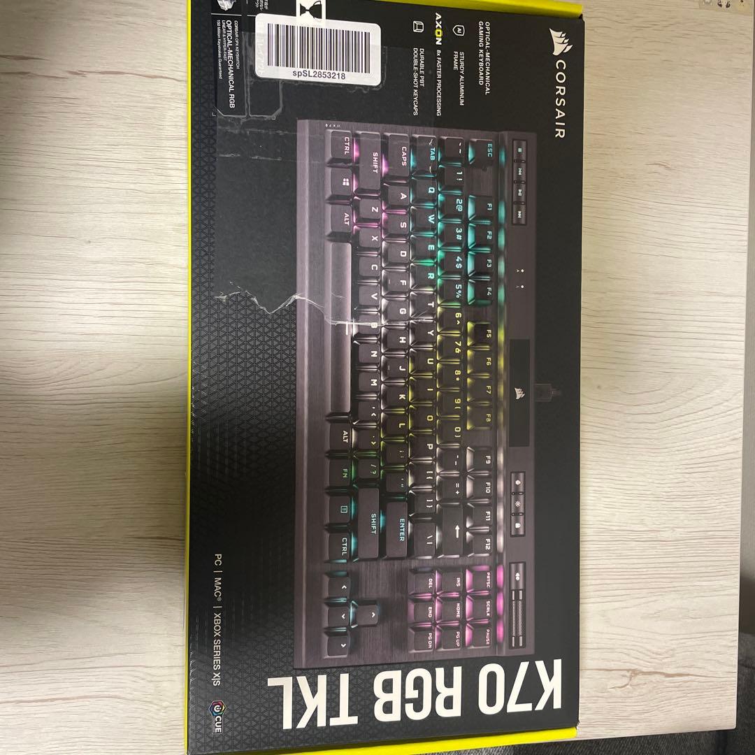 Corsair K70 RGB TKL ゲーミングキーボード