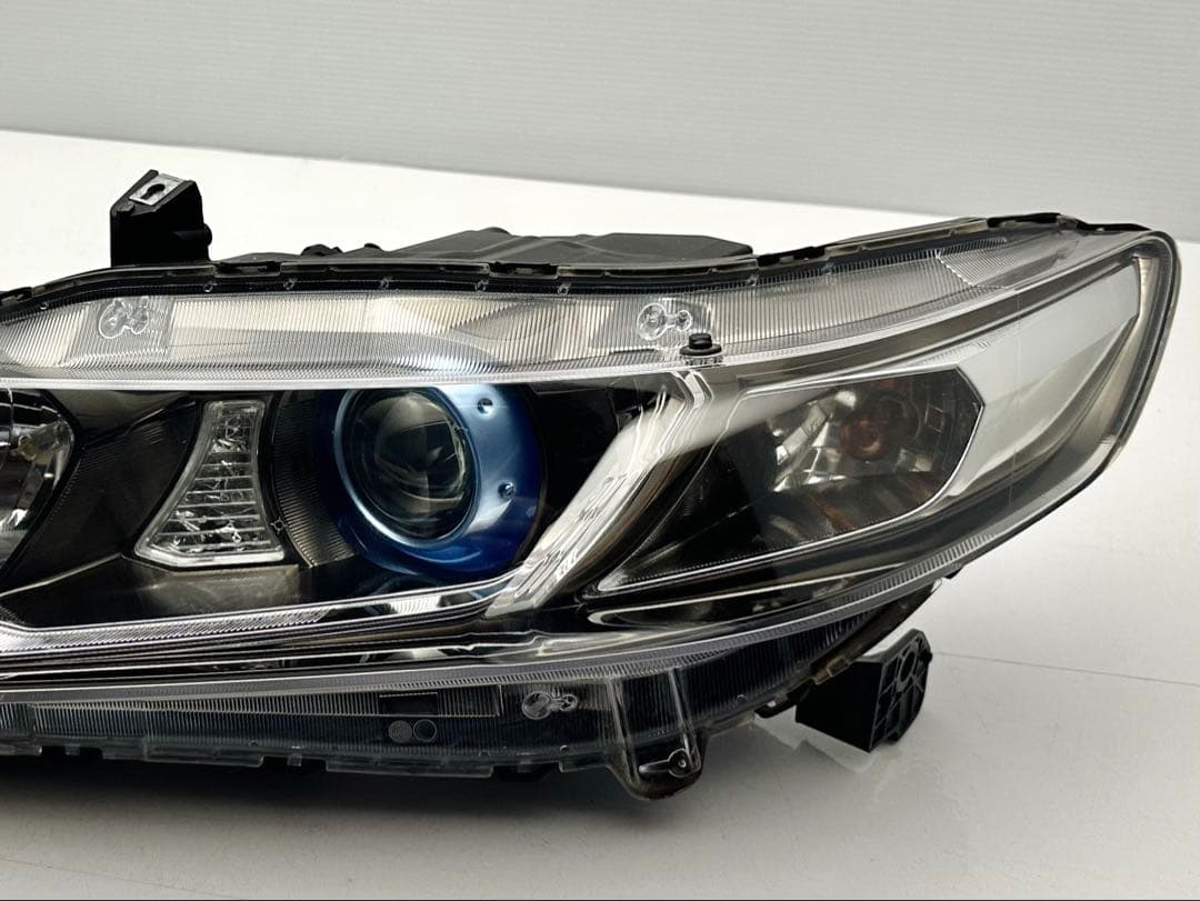 オデッセイ アブソルート ヘッドライト キセノン HIDレベ バラ付 P7692