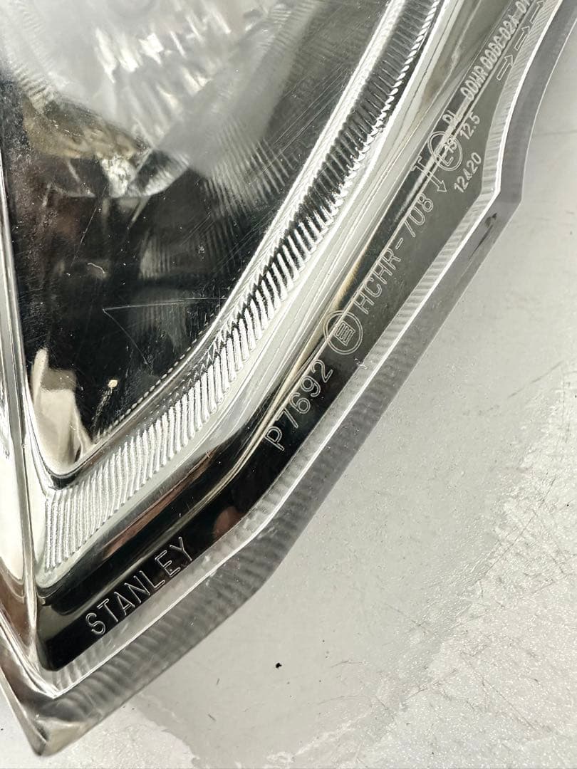 オデッセイ アブソルート ヘッドライト キセノン HIDレベ バラ付 P7692