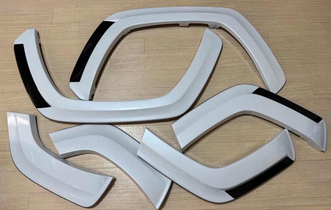 RAV4 TRD オーバーフェンダー 欠品無し