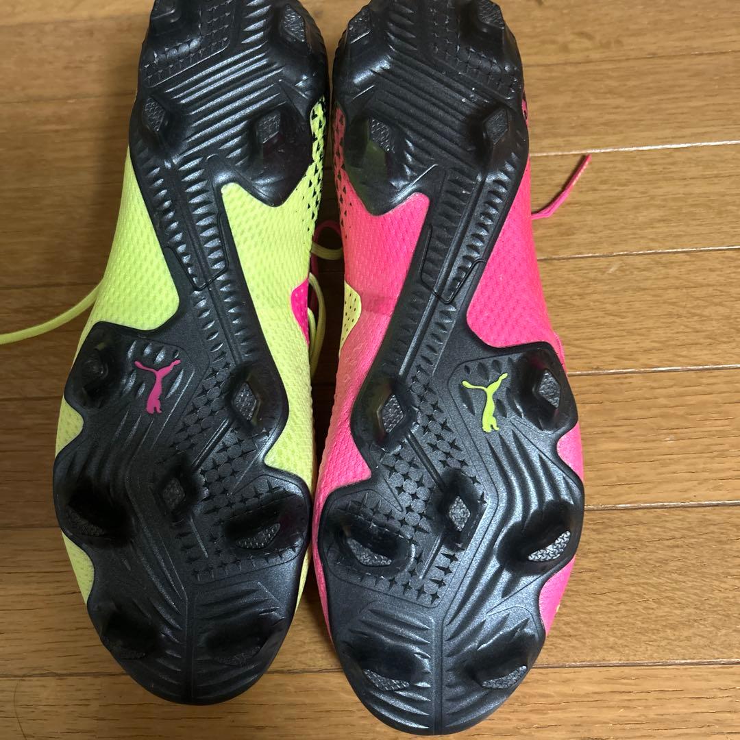 プーマ　サッカースパイク　キーパーグローブ　セット