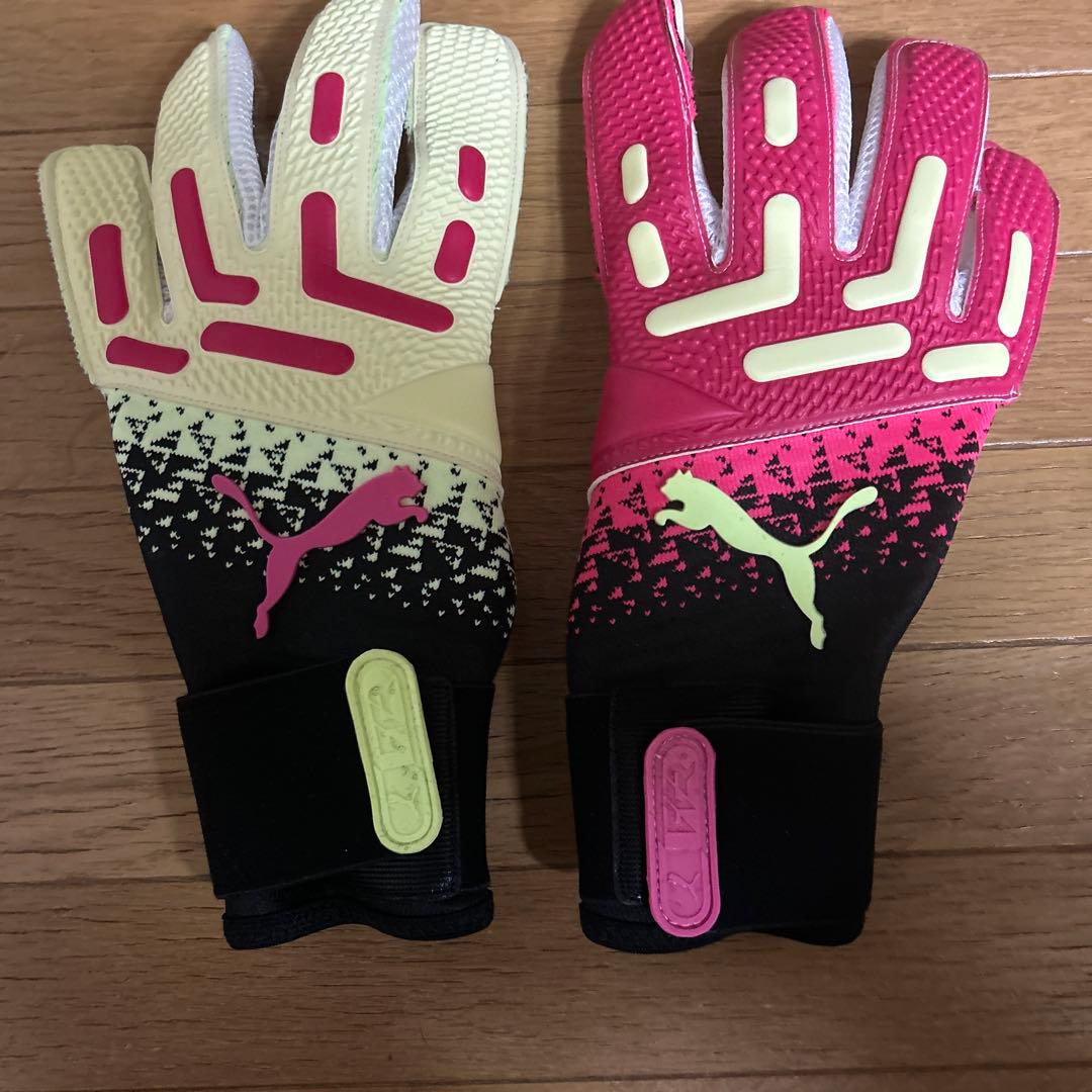 プーマ　サッカースパイク　キーパーグローブ　セット