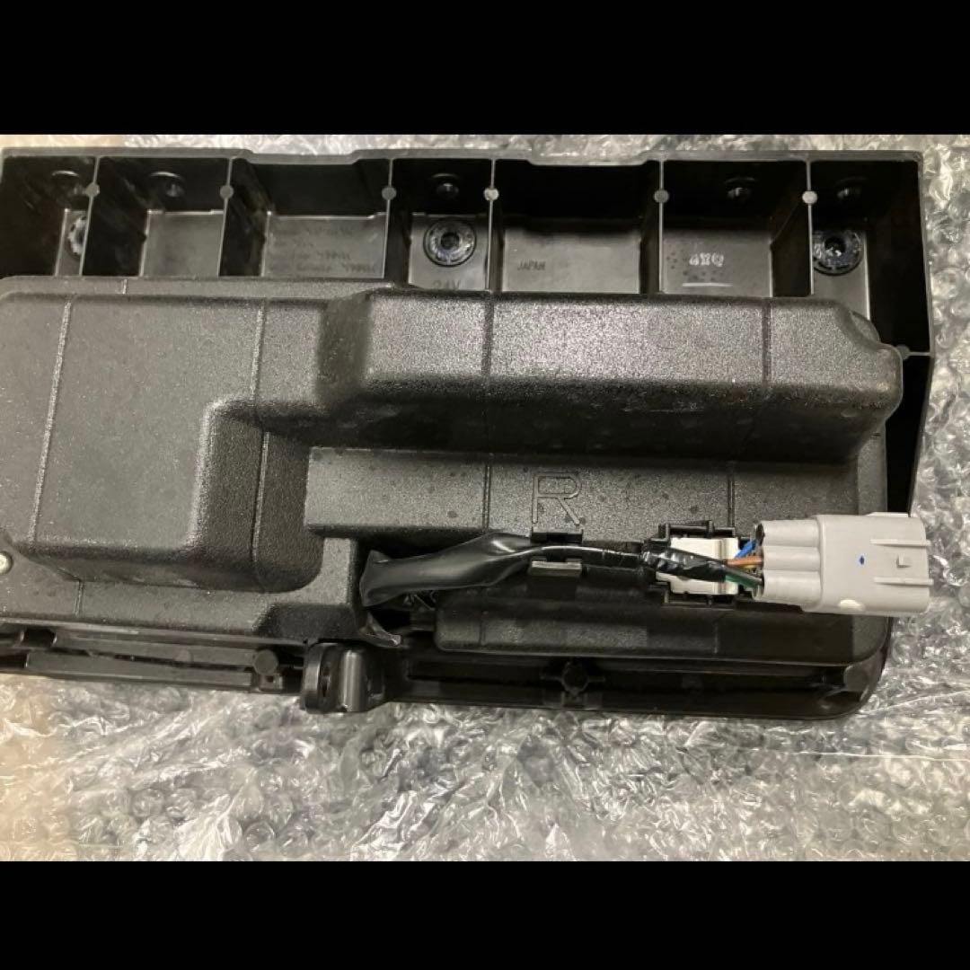 日野LEDテールランプ