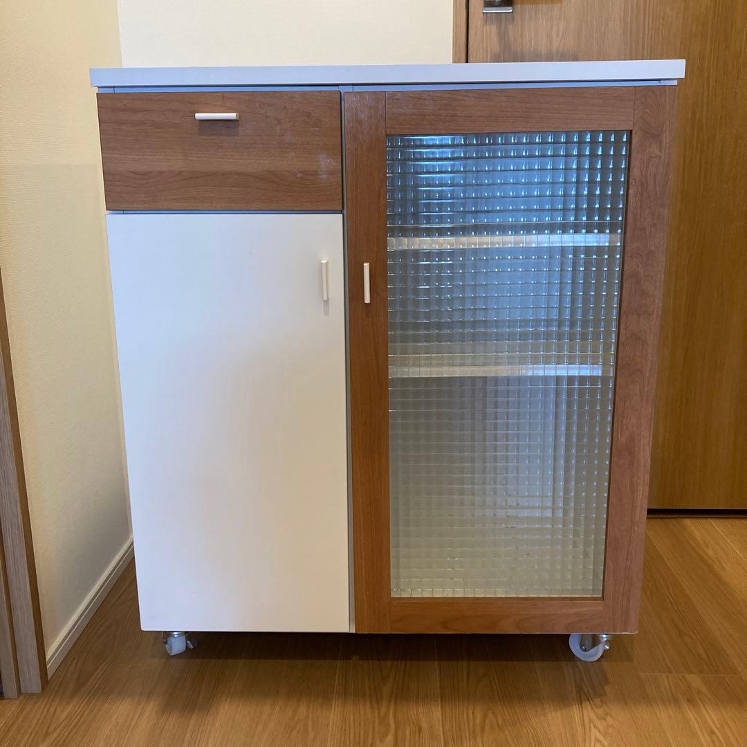 日本製　食器棚　GART ガルト