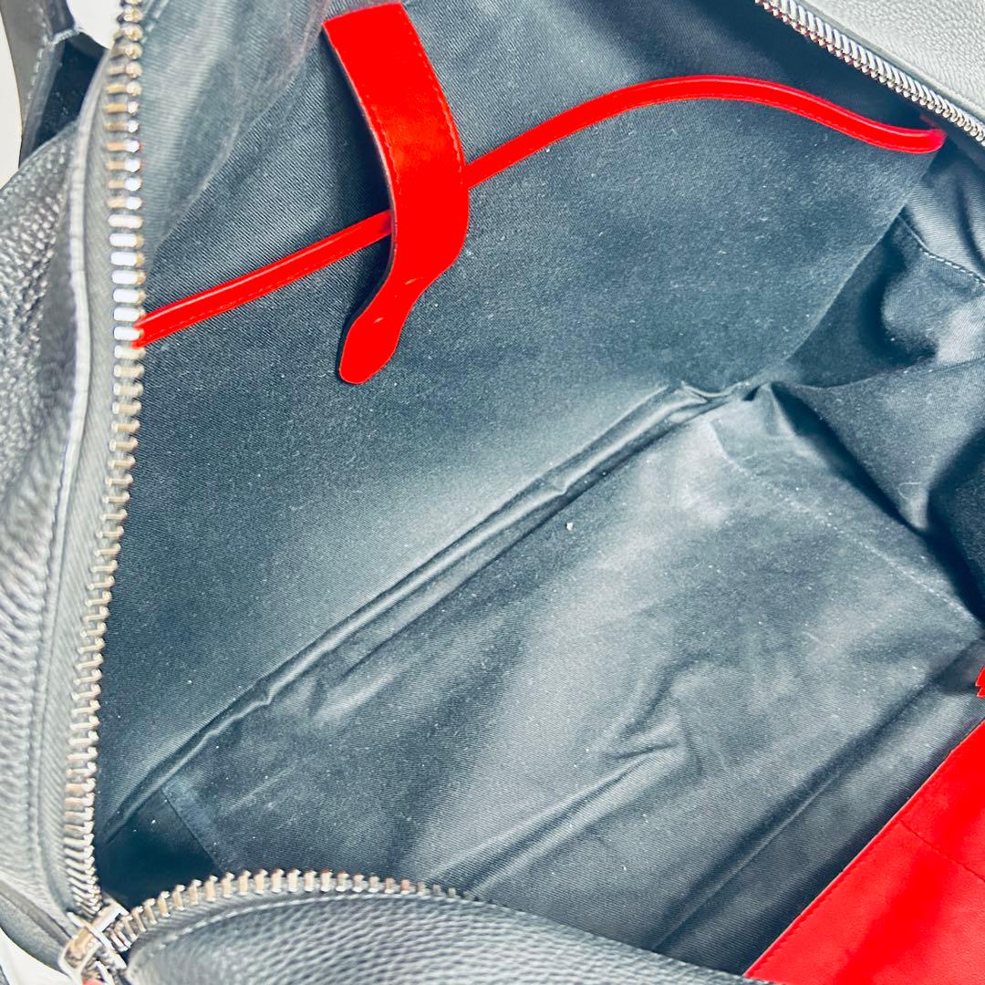 ☆極美品☆ クリスチャンルブタン ボストンバッグ シボ