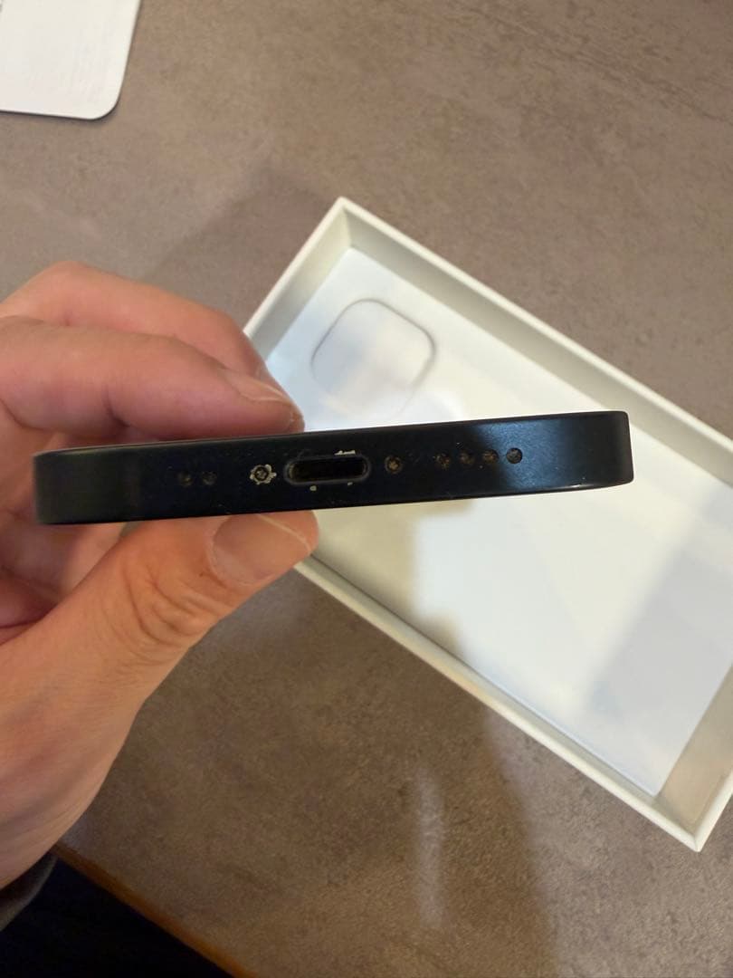 Apple iPhone 13 mini 128GB 本体　ミッドナイト