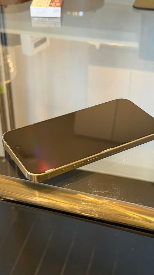 日本版Apple iPhone 15 Pro 512gb ナチュラルチタニウム