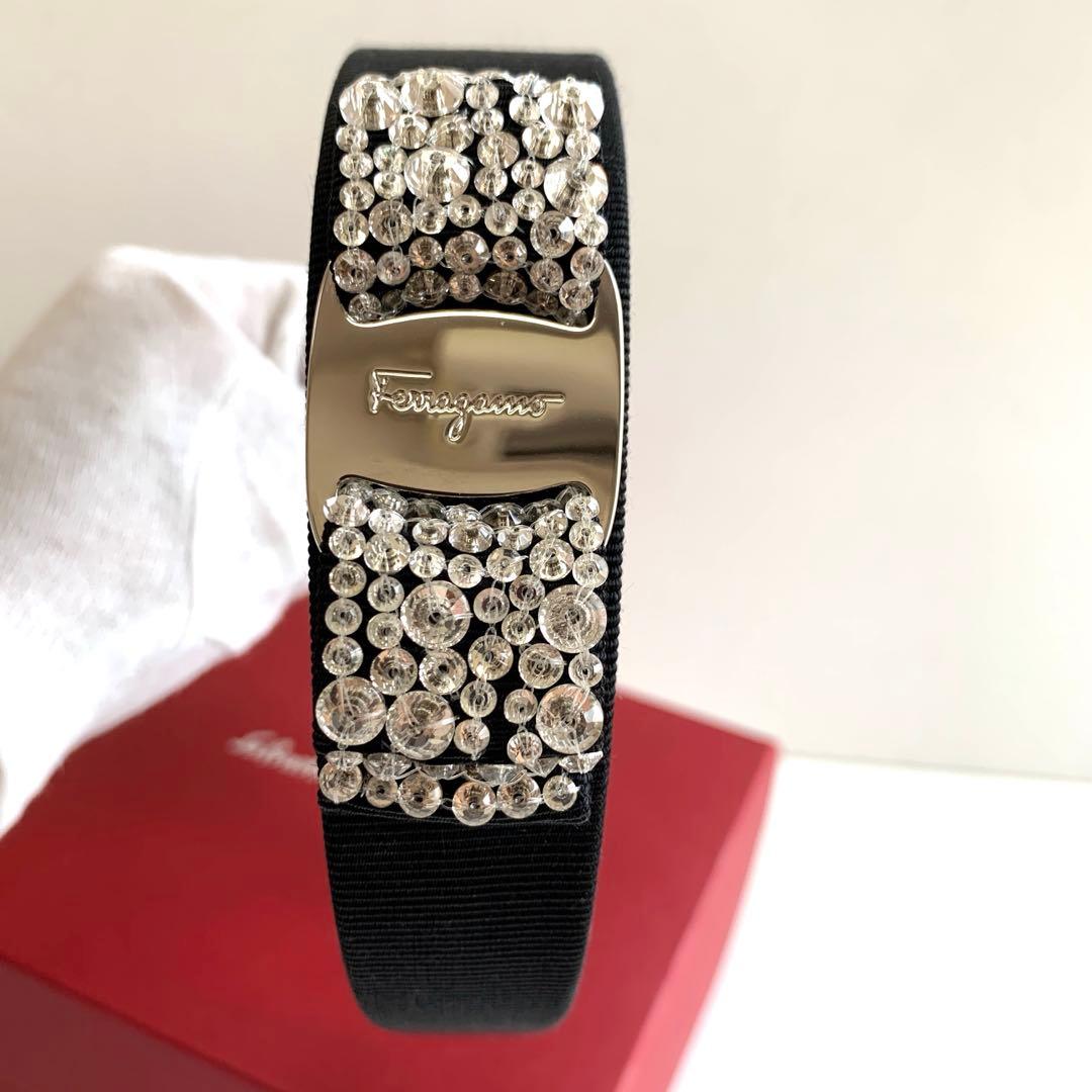 新品未使用　Ferragamo ヴァラ　リボン　ラインストーン　カチューシャ