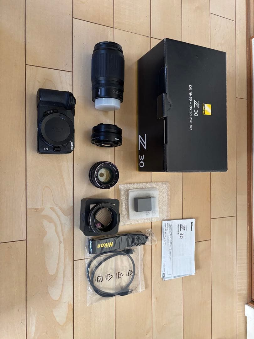 【美品】Nikon Z30 ダブルズームレンズキット　おまけあり