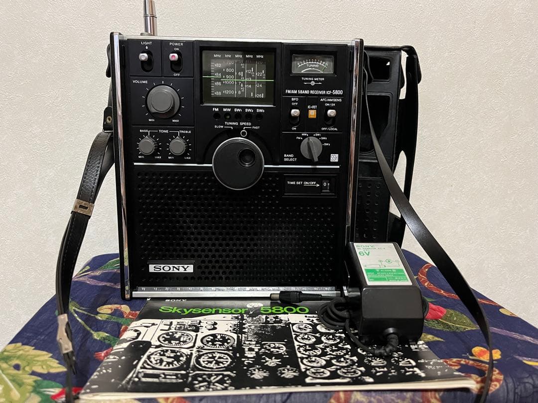 ●SONY　スカイセンサ－　ICF5800　●昭和のBCL傑作機！