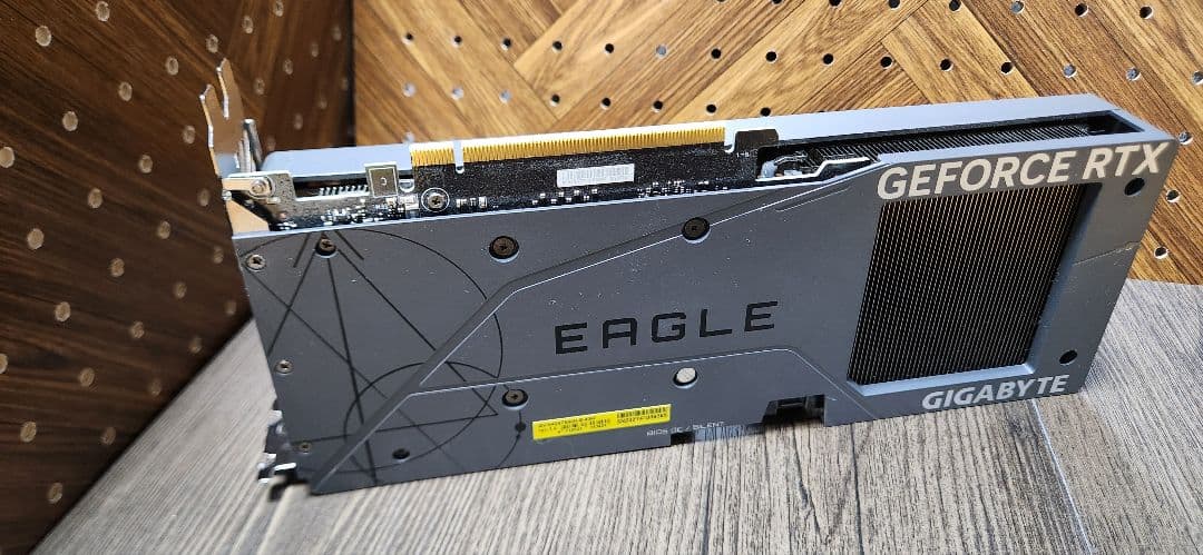 グラフィックボード・グラボ・ビデオカード GIGABYTE GEFORCE RTX 4060 Ti EAGLE 8G
