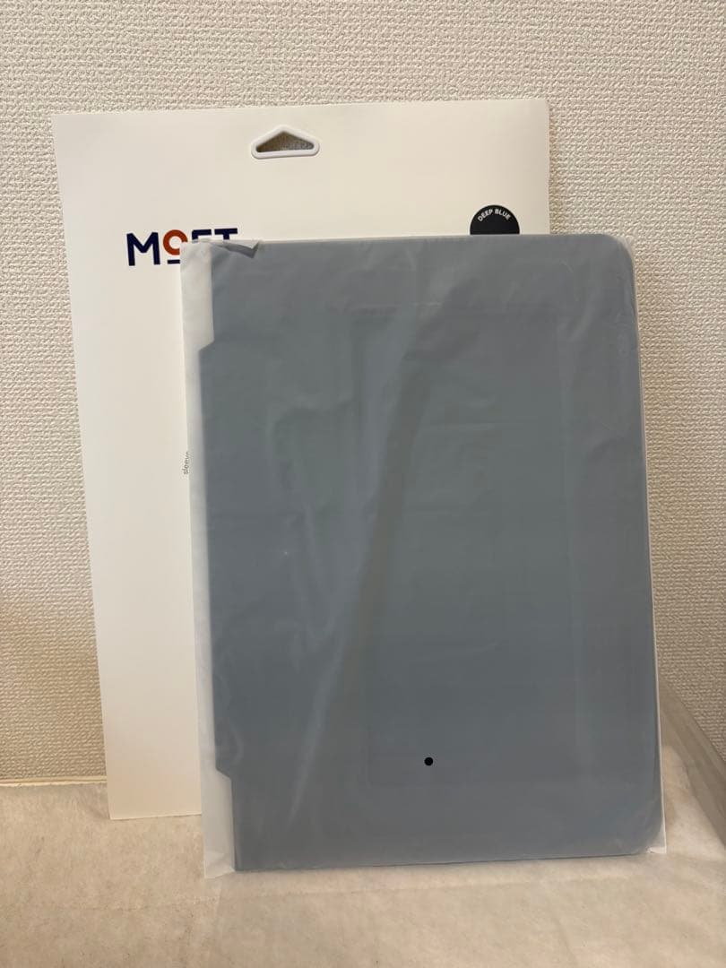 MOFT MB002-1-13B-DEBU 13.314キャリーケース＆スタンド