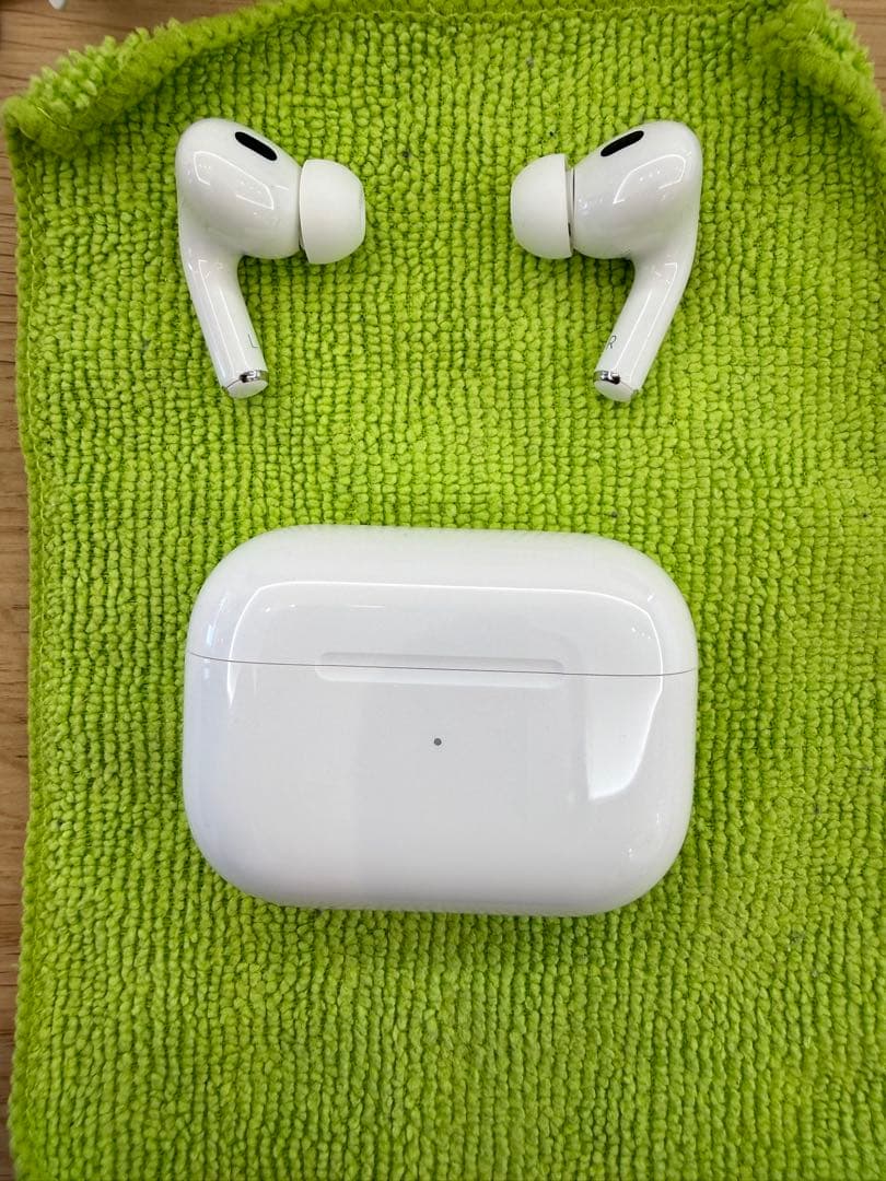 AirPods pro 2 本体&充電ケース　純正美品