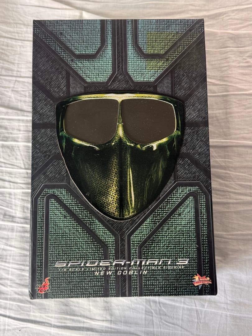 New Goblin フィギュア 約30cm