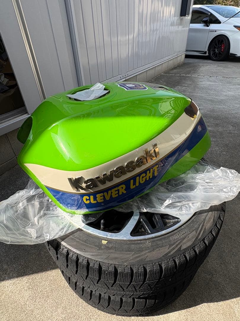 Kawasaki ZRX1100タンクC2