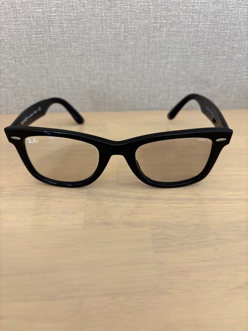 Ray-Ban Wayfarer 調光　ウェイファーラーRB2140F