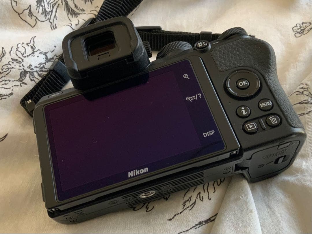 Nikon Z50 本体 [3連休で終了価格]