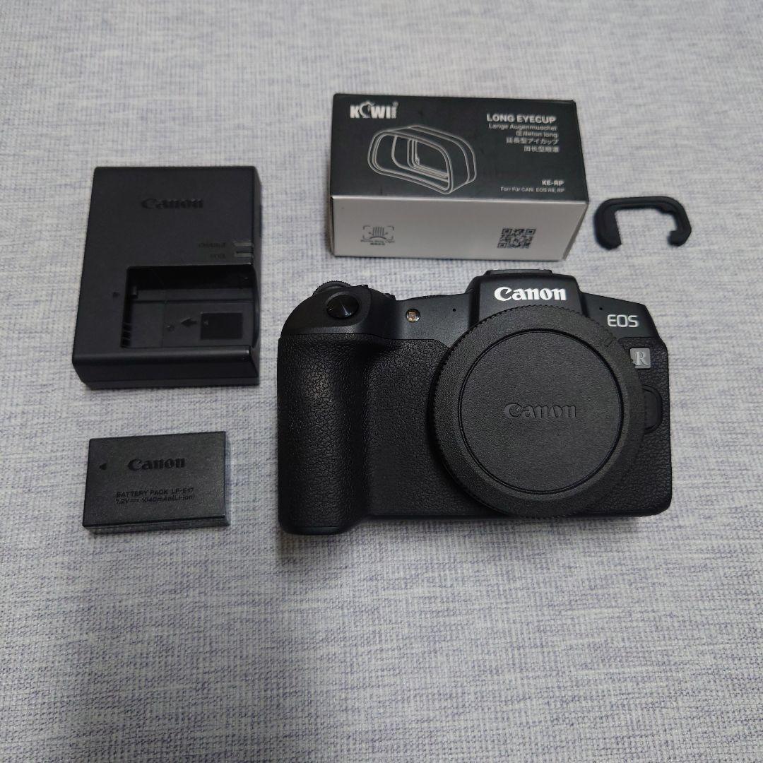 Canon EOS RP 本体と付属品