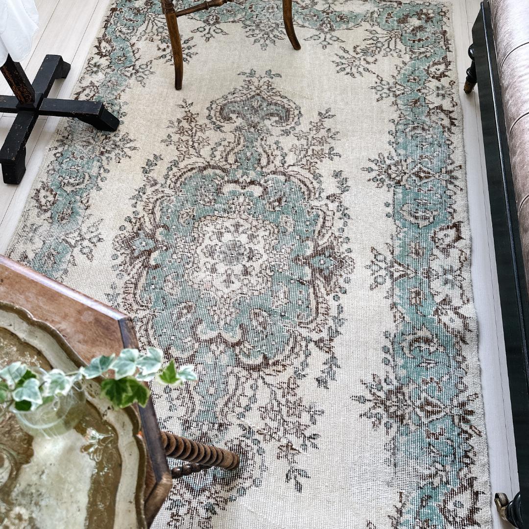 トルコ ヴィンテージラグ A121 定番 クリーム ターコイズブルー メダリオン