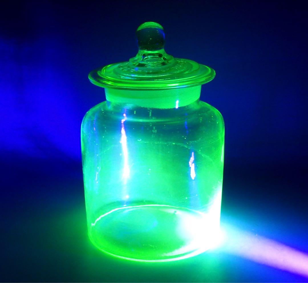 ウランガラスのキャンディボックス　ガラス瓶