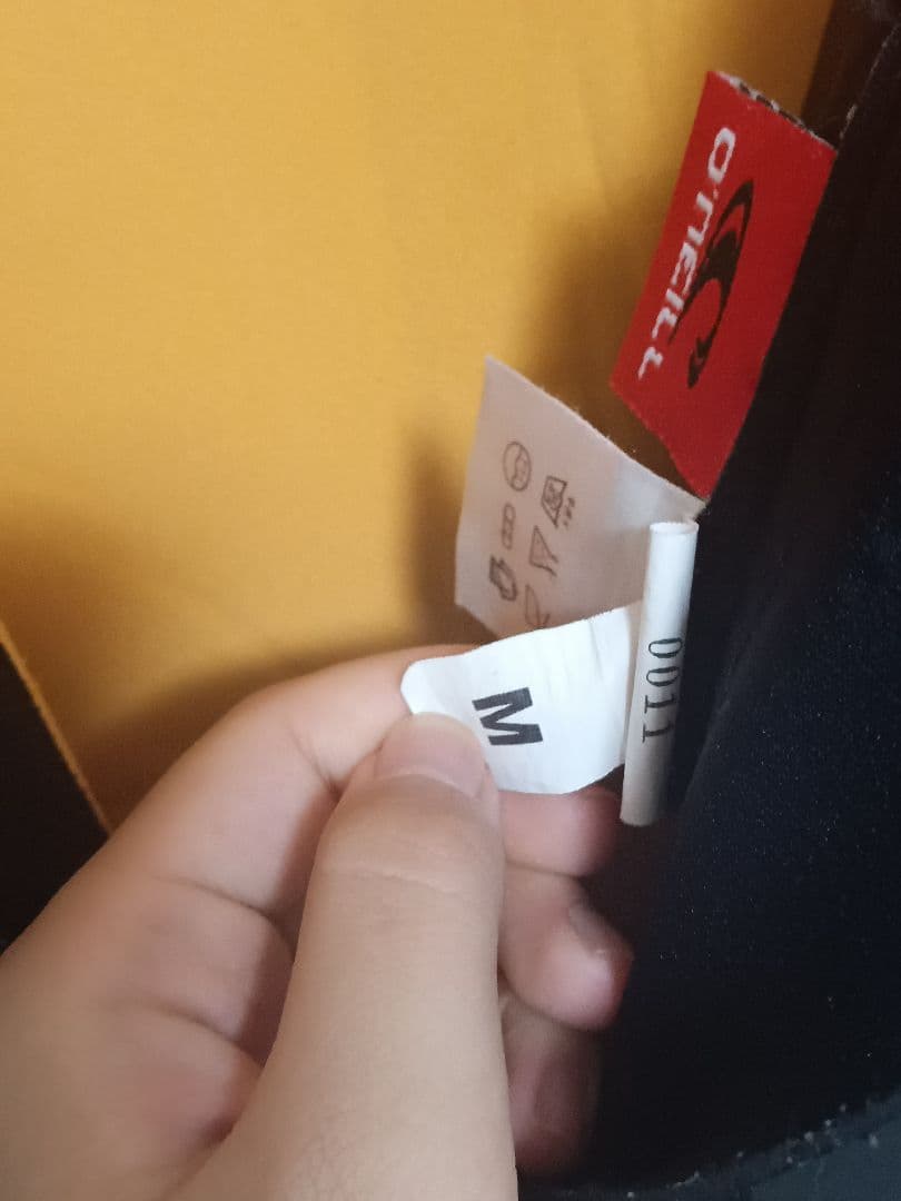 【オニール 】ほぼ新品！送料込み！女性用 セミドライ冬用 ５×3mm